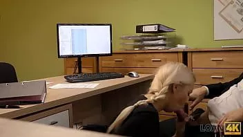 تشغيل القرض 4k. جبهة مورو يعطي كس للرجل الذي يتاجر بالمال من أجل علاقة جنسية