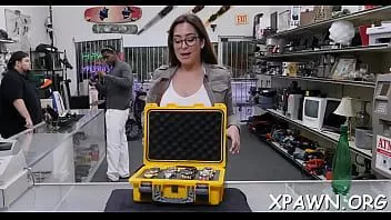 play Dinky voor de natte taart van een verleidelijke perfectie