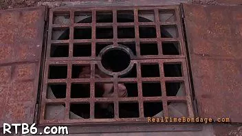 play Girlie 是一个带有婚姻装置的性玩具