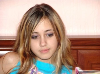 قناة Laura